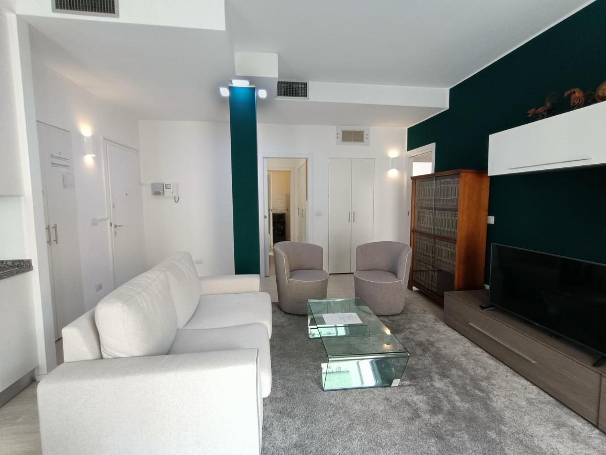 Apartamento Joivy Elegant Flat For 6 With 2 Balconies Milán Exterior foto