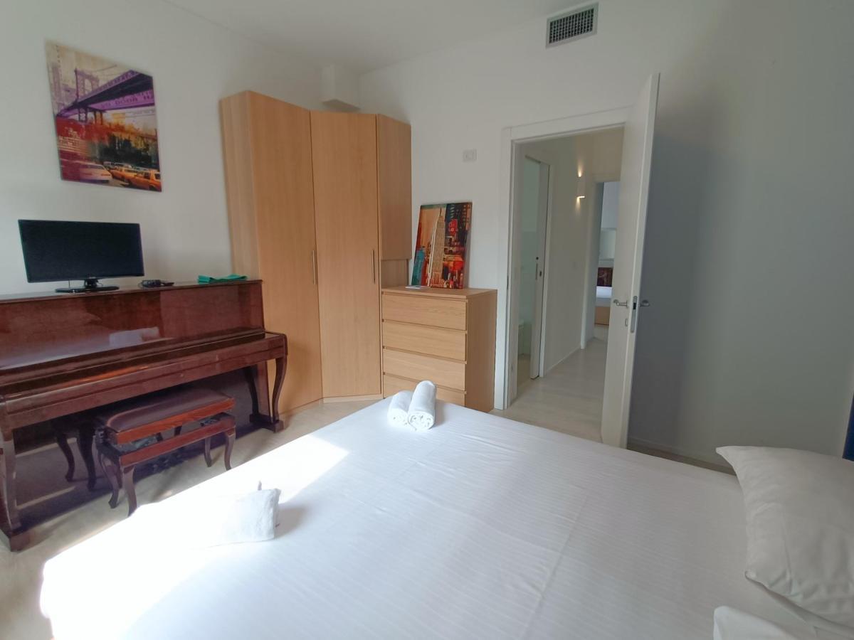 Apartamento Joivy Elegant Flat For 6 With 2 Balconies Milán Exterior foto